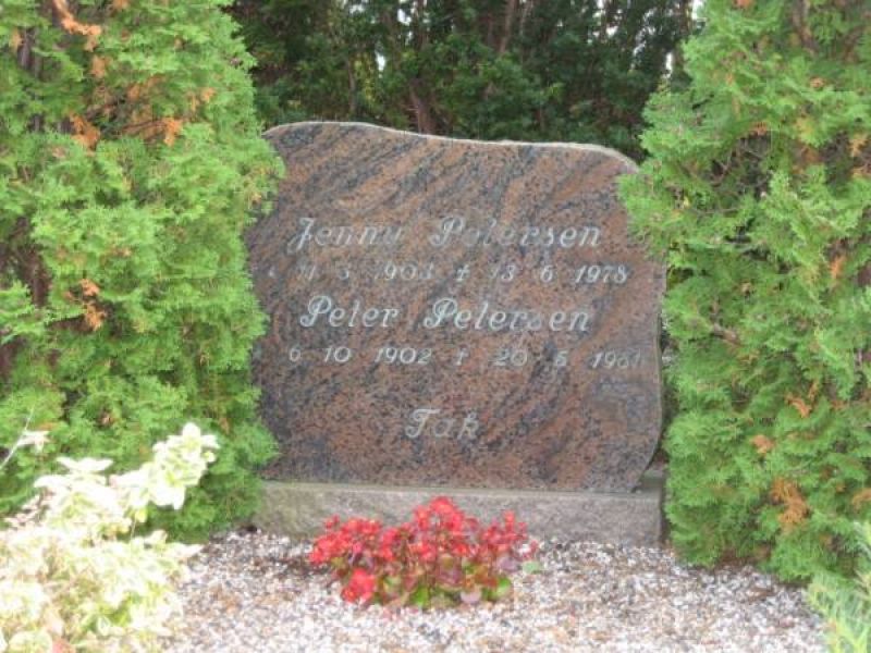 Jenny Petersen    .jpg